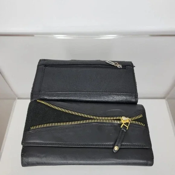 Roots/Guess  Wallets - Picture 5 of 6